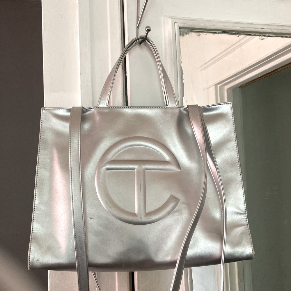 Medium telfar